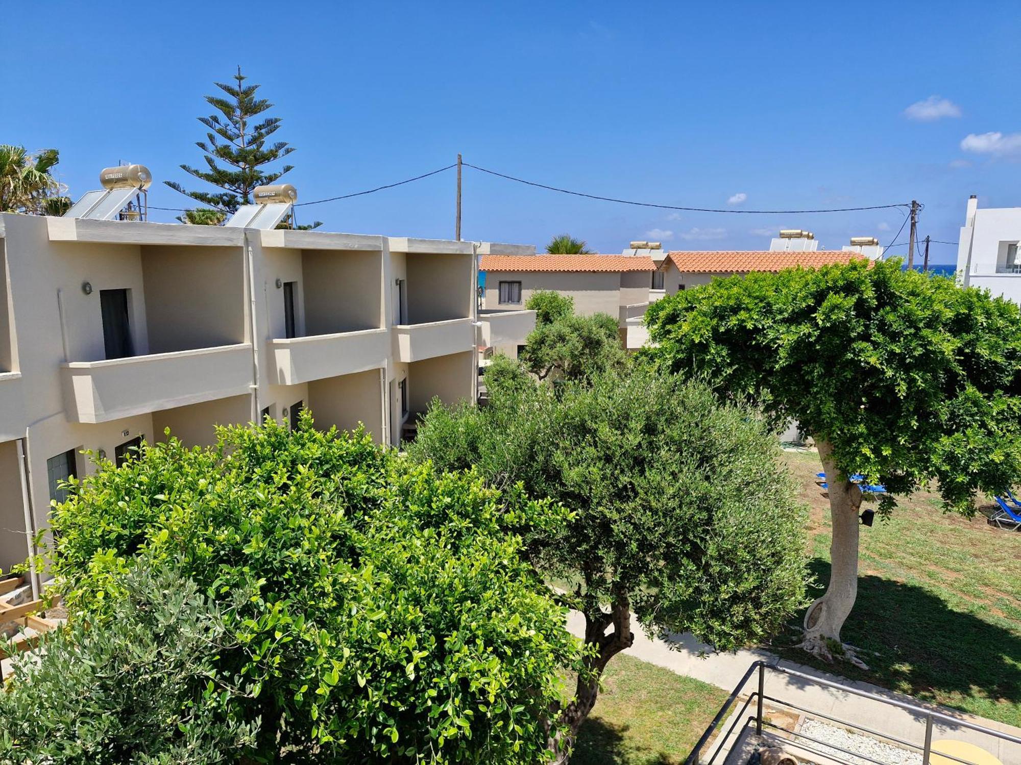 Creteco Hotel & Suites Gournes Gouvon Luaran gambar