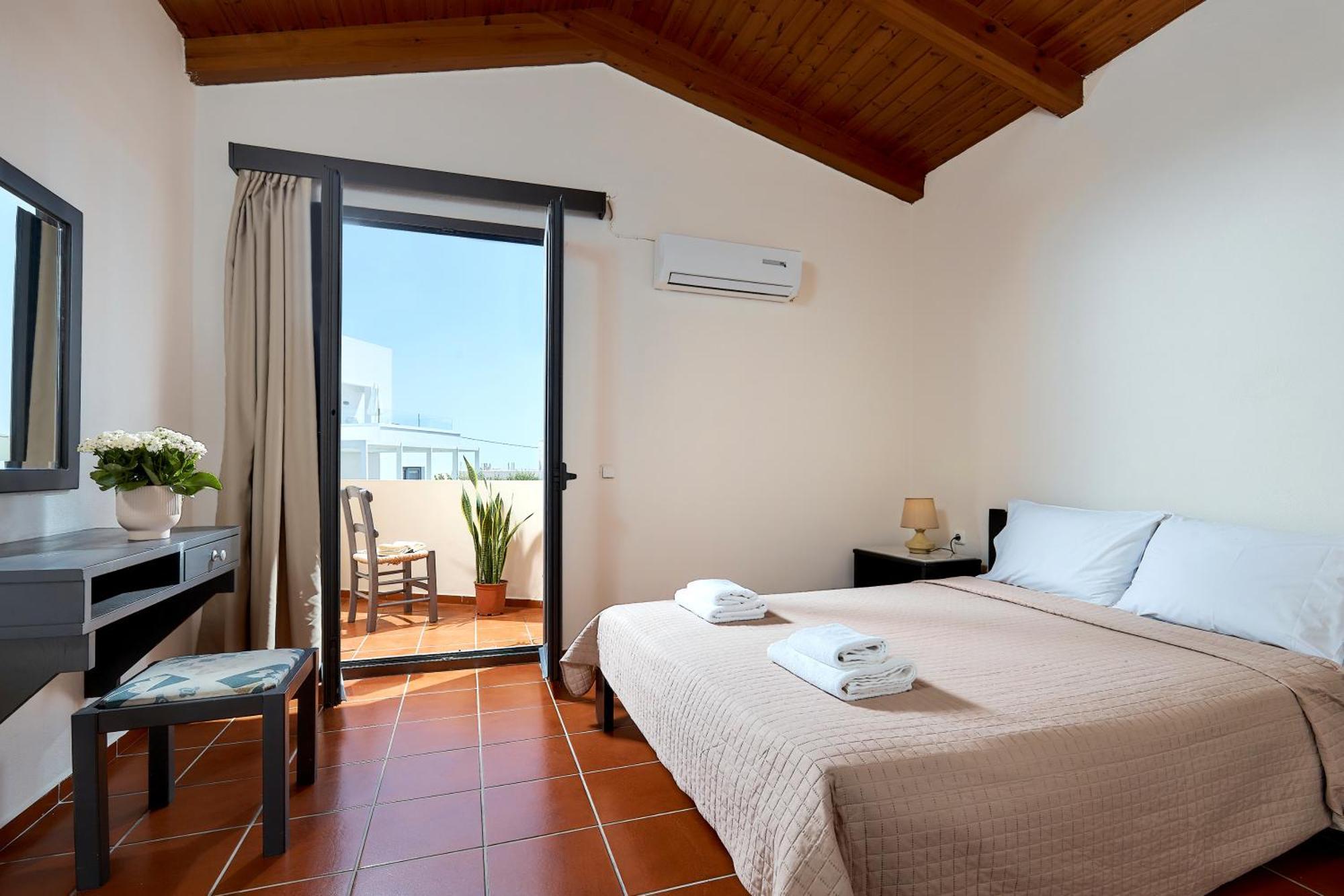 Creteco Hotel & Suites Gournes Gouvon Luaran gambar