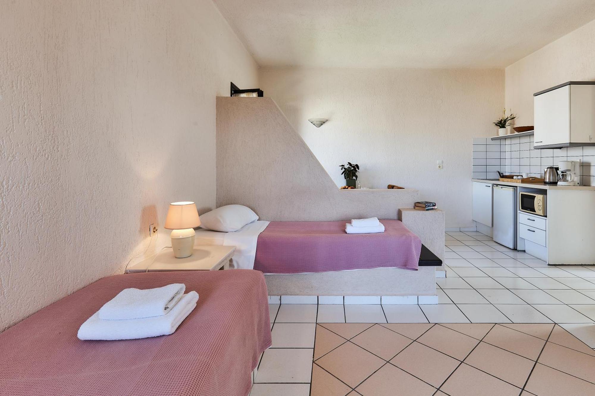 Creteco Hotel & Suites Gournes Gouvon Luaran gambar