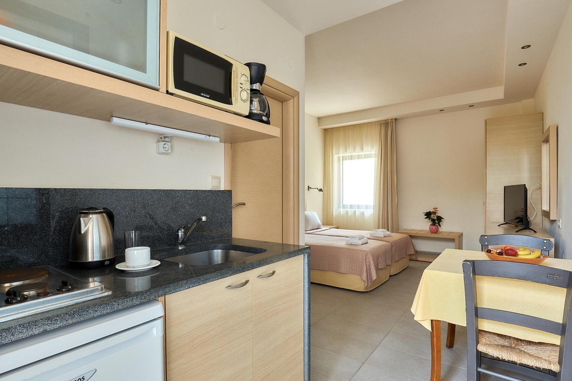Creteco Hotel & Suites Gournes Gouvon Luaran gambar