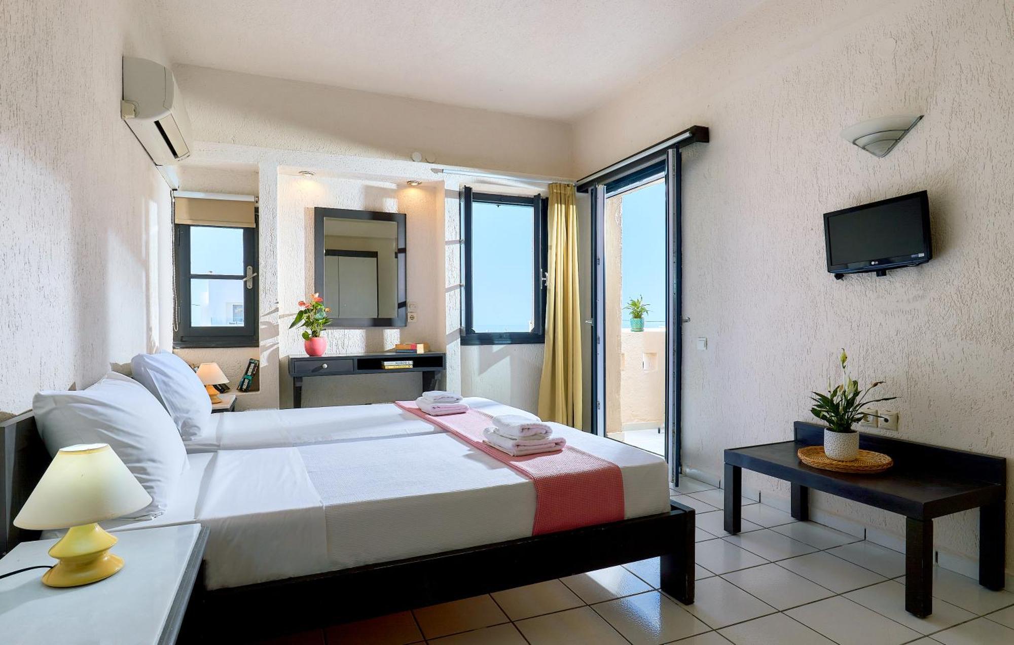 Creteco Hotel & Suites Gournes Gouvon Luaran gambar