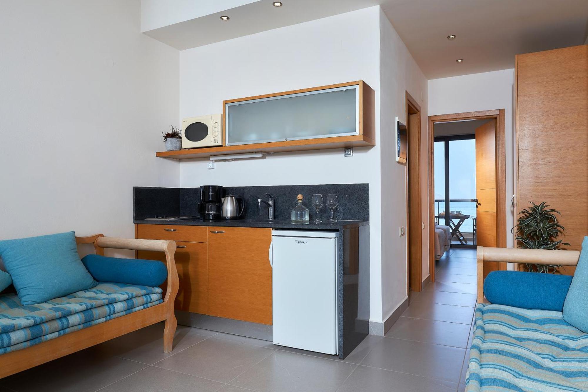 Creteco Hotel & Suites Gournes Gouvon Luaran gambar