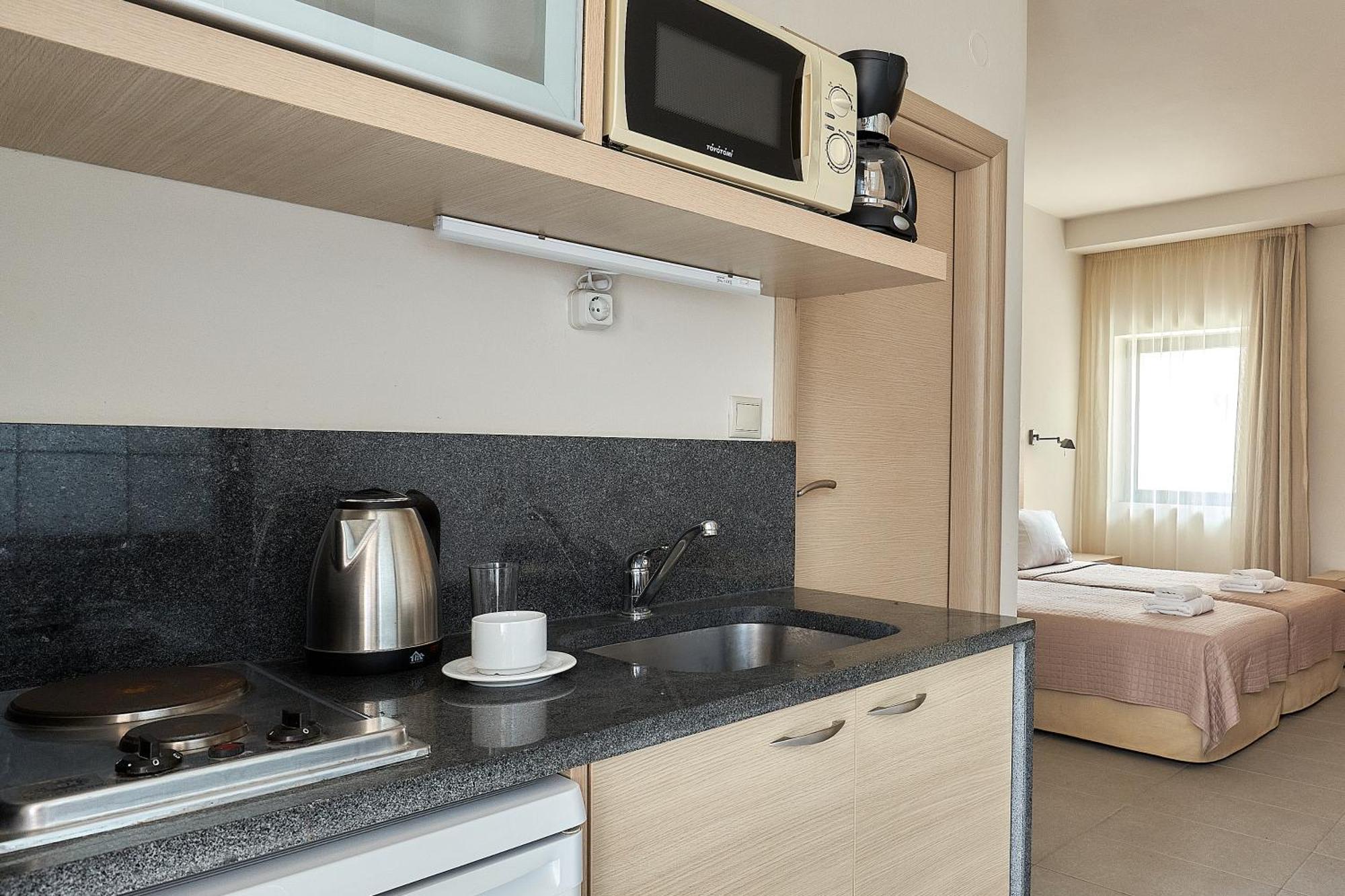 Creteco Hotel & Suites Gournes Gouvon Luaran gambar
