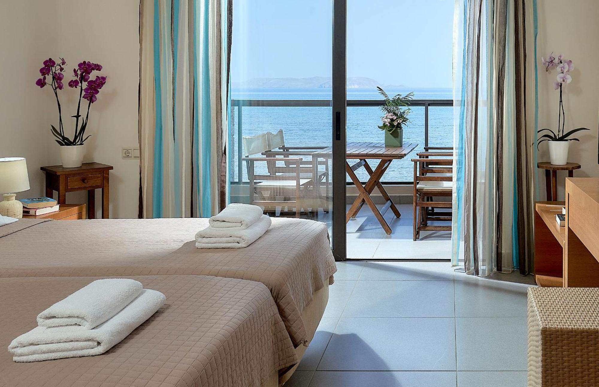Creteco Hotel & Suites Gournes Gouvon Luaran gambar