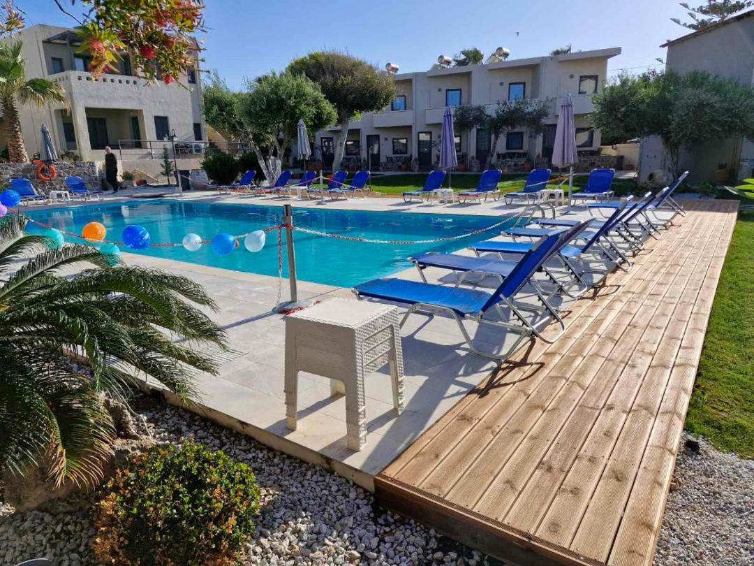 Creteco Hotel & Suites Gournes Gouvon Luaran gambar