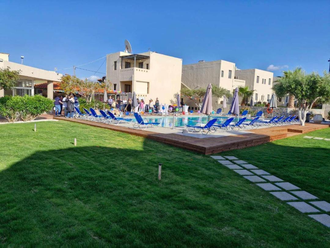 Creteco Hotel & Suites Gournes Gouvon Luaran gambar
